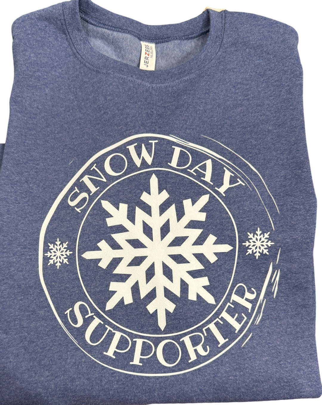 Snow day supporter sweatshirt - Winter/Christmas/teachers